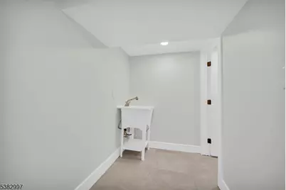 195 Sylvan St, Rutherford, NJ 07070 - Photo 48