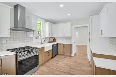 195 Sylvan St, Rutherford, NJ 07070 - Photo 1