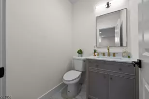 135A La Salle Ave, Clifton, NJ 07013 - Photo 34