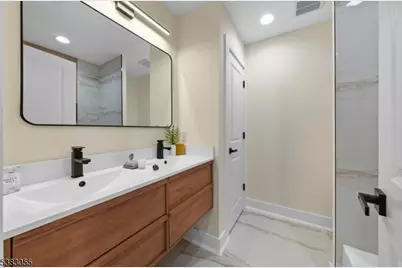 135A La Salle Ave, Clifton, NJ 07013 - Photo 24