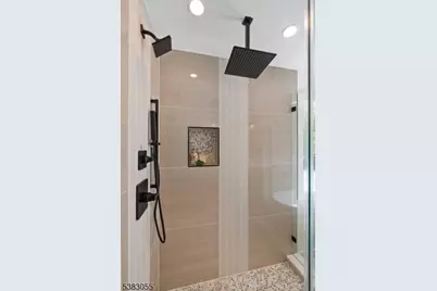 135A La Salle Ave, Clifton, NJ 07013 - Photo 20