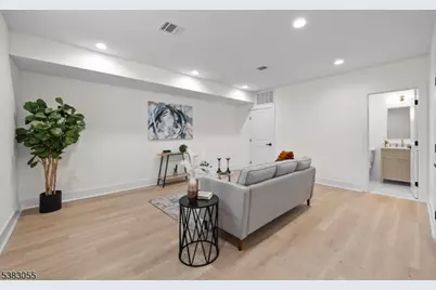 135A La Salle Ave, Clifton, NJ 07013 - Photo 32