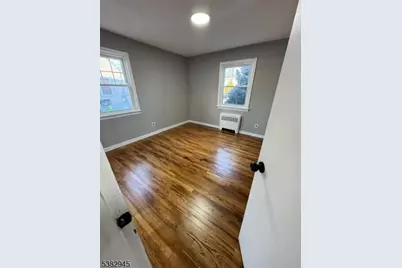 1292 Crescent Ave, Roselle, NJ 07203 - Photo 16