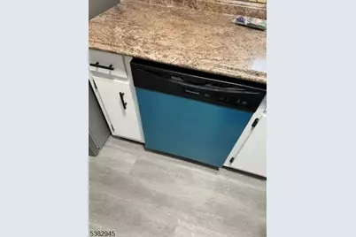 1292 Crescent Ave, Roselle, NJ 07203 - Photo 24