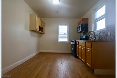 34-36 Hedden Ter #3, Newark, NJ 07108 - Photo 2