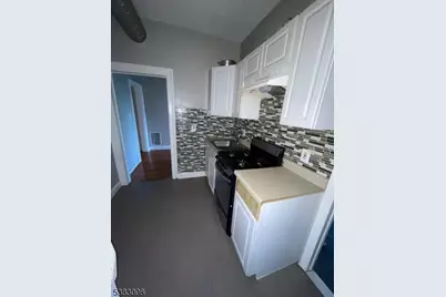 302 Princeton Ave #3, Jersey City, NJ 07305 - Photo 10