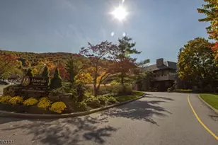 2 Chamonix Dr, Vernon, NJ 07462 - Photo 1