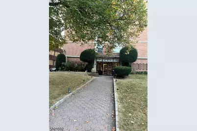 704-712 N Broad St #3D, Elizabeth, NJ 07208 - Photo 2