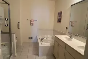 99 Saratoga Ct, Franklin Township, NJ 08873 - Photo 10