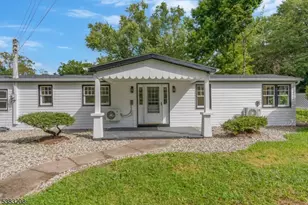 68A Trenton Ave, Frenchtown, NJ 08825 - Photo 2