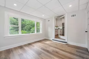 31 Oak Grove Rd, Caldwell, NJ 07006 - Photo 20