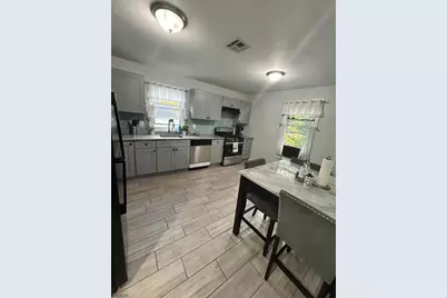 95-97 S Munn Ave #3, Newark, NJ 07106 - Photo 1