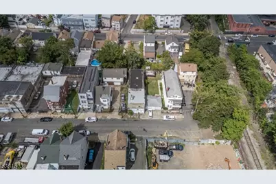 172 Lyon St, Paterson, NJ 07524 - Photo 36