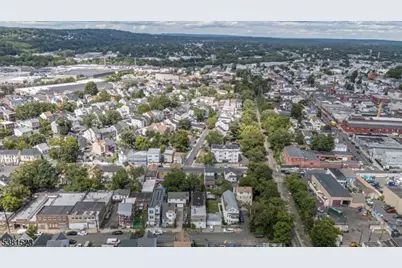 172 Lyon St, Paterson, NJ 07524 - Photo 38