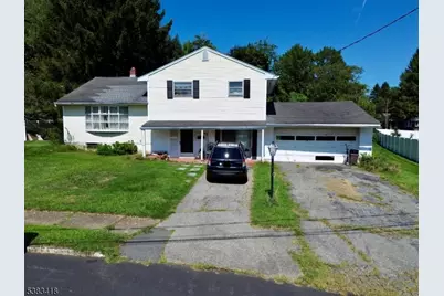 14 Honeyman Dr, Roxbury Township, NJ 07876 - Photo 1