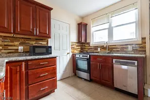 873 S 19th St, Newark, NJ 07108 - Photo 6