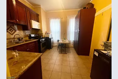 208 4th St, Passaic, NJ 07055 - Photo 4