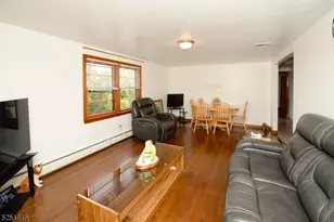 4 Mary St, Hawthorne, NJ 07506 - Photo 2