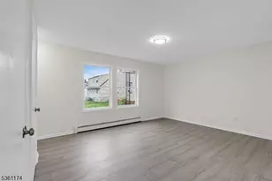 477 Lewis St, Franklin Township, NJ 08873 - Photo 6