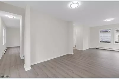 477 Lewis St, Franklin Township, NJ 08873 - Photo 8