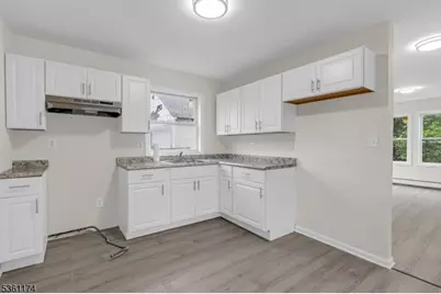 477 Lewis St, Franklin Township, NJ 08873 - Photo 4