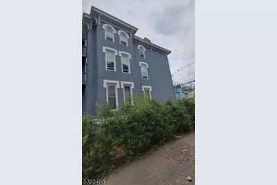 222 E 9th St, Plainfield, NJ 07060 - Photo 4