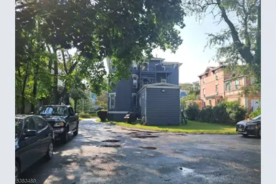 222 E 9th St, Plainfield, NJ 07060 - Photo 8