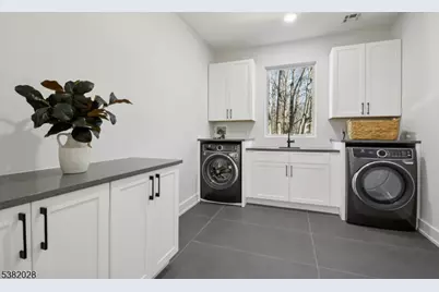 19 Highlander Dr, Scotch Plains Township, NJ 07076 - Photo 38