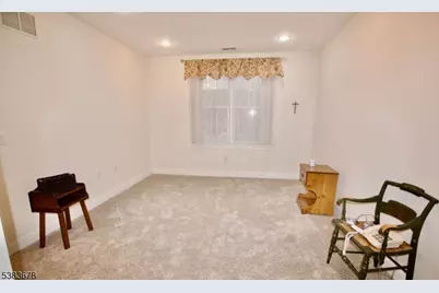252 Victoria Drive #252, Bridgewater, NJ 08807 - Photo 10