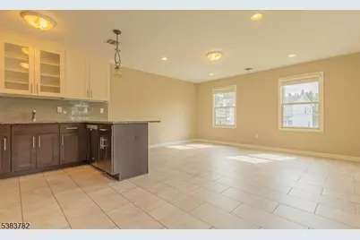 246 James St, Hackensack, NJ 07601 - Photo 2