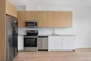 431 Dr Mlk Jr Blvd, East Orange, NJ 07018 - Photo 4