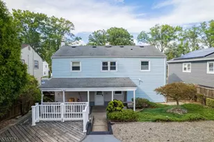 212 E Louis Pl, Woodbridge Township, NJ 08830 - Photo 12