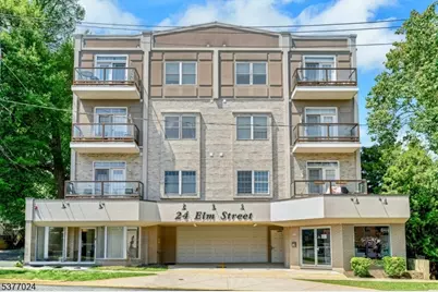 24 Elm St #2B, Montclair, NJ 07042 - Photo 1