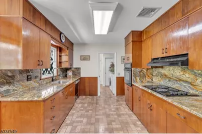 41 Cherryville Hollow Rd, Raritan Township, NJ 08822 - Photo 20