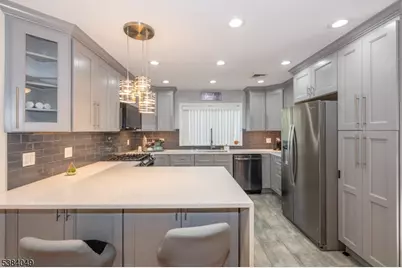 43 Graydon Ter, Clifton, NJ 07013 - Photo 24