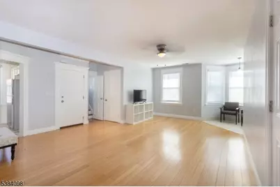 617 Washington Ave, Belleville, NJ 07109 - Photo 8