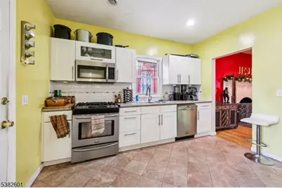 26-28 Scheerer Ave, Newark, NJ 07112 - Photo 14