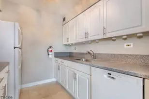 300 Main St, Little Falls Township, NJ 07424 - Photo 8