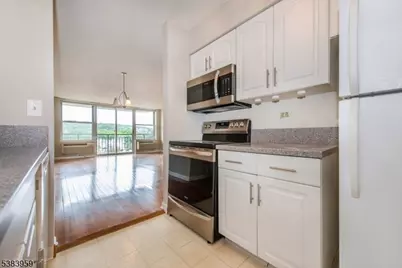 300 Main St #716, Little Falls Township, NJ 07424 - Photo 10