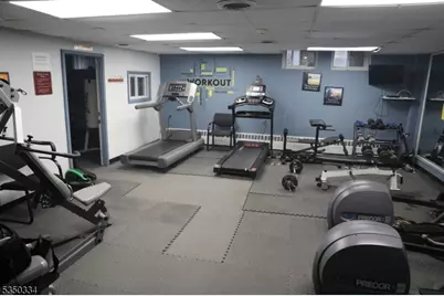 39 E 39th St #2L, Paterson, NJ 07514 - Photo 10