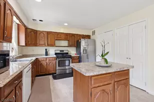 3606 Springbrook Dr, Edison Twp., NJ 08820 - Photo 14