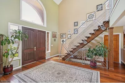 36 Independence Ct, Clifton, NJ 07013 - Photo 12