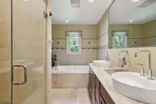 36 Independence Ct, Clifton, NJ 07013 - Photo 14