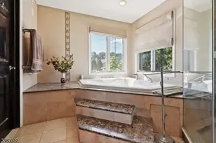 36 Independence Ct, Clifton, NJ 07013 - Photo 30