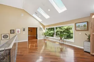 36 Independence Ct, Clifton, NJ 07013 - Photo 26