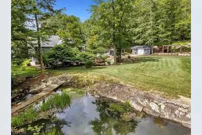 1 W Shore Rd, Bloomingdale, NJ 07403 - Photo 34