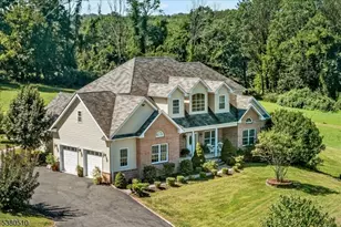 32 Quakertown Rd, Franklin Township, NJ 08867 - Photo 1