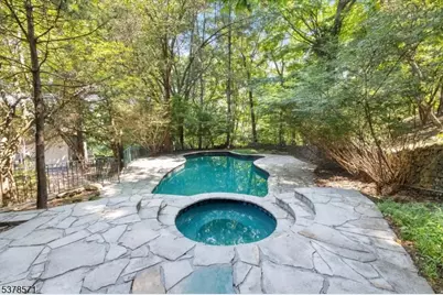 215 Eileen Dr, Cedar Grove, NJ 07009 - Photo 42