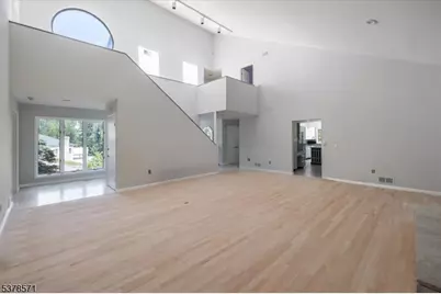 215 Eileen Dr, Cedar Grove, NJ 07009 - Photo 6