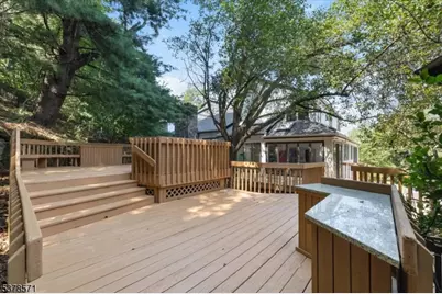 215 Eileen Dr, Cedar Grove, NJ 07009 - Photo 40